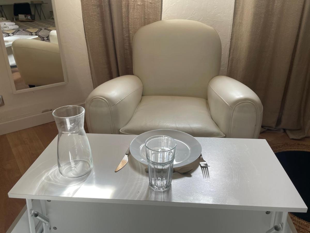 Bed and Breakfast Ty Logis Montrabe Esterno foto